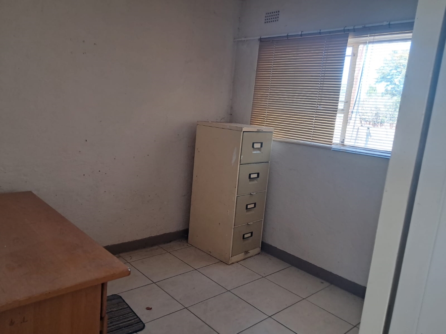 5 Bedroom Property for Sale in Flamingo Park Free State